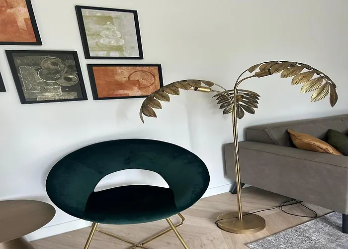 In With Veranda * Ulicoten