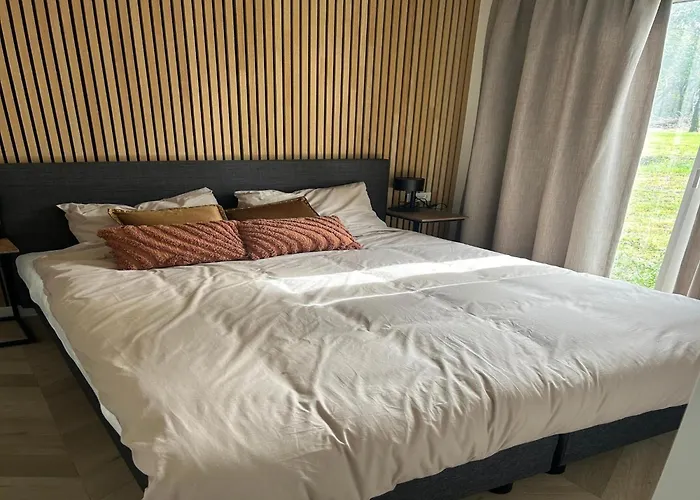 In With Veranda Ulicoten